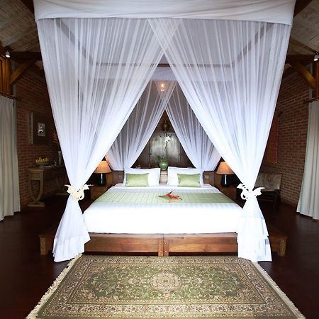 Plataran Menjangan Luxury Residence Suites バニュウェダン エクステリア 写真